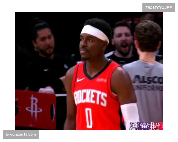 乌度卡优化非空间点搭配 减少申京亚当斯同场时间